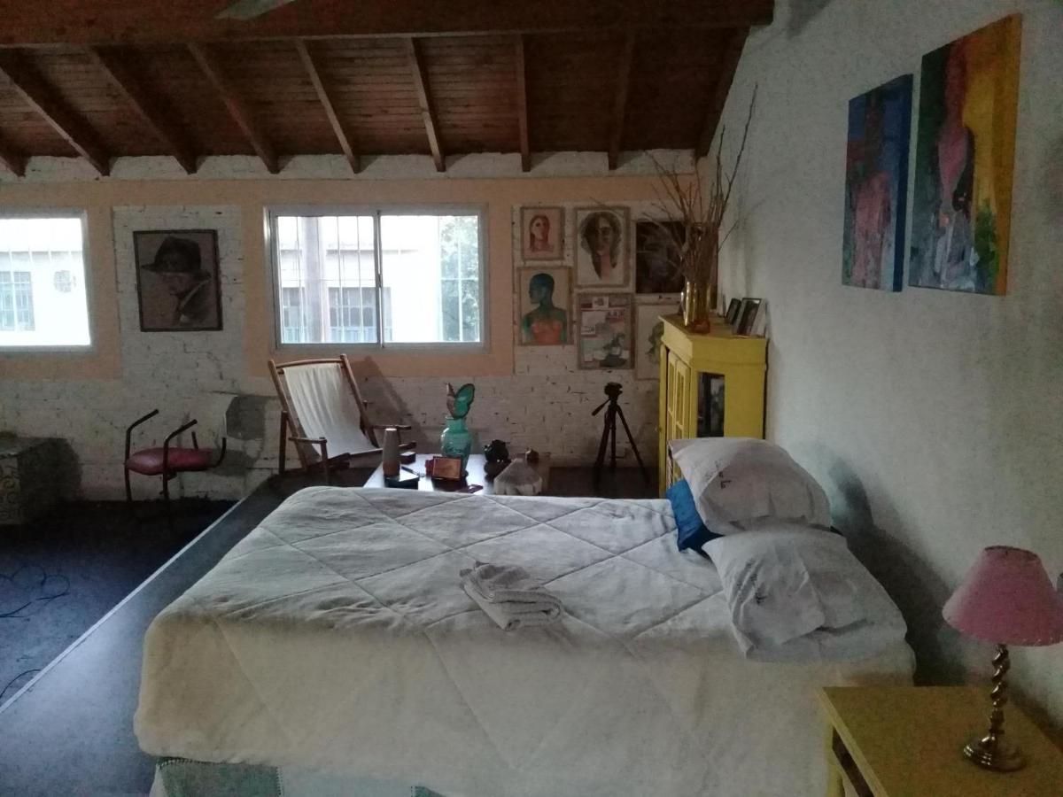 La Casa De Los Murales Avellaneda  Exterior foto