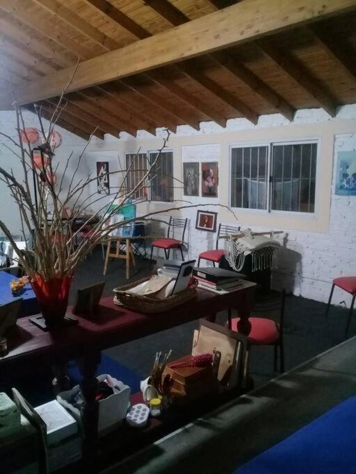 La Casa De Los Murales Avellaneda  Exterior foto